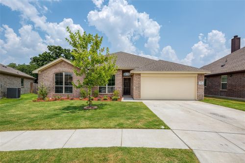 226 Marina Dr, Azle, TX, 76020-1686 | Card Image