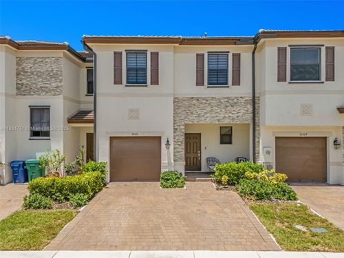 10111 Sw 231st Ln, Miami, FL, 33190-1994 | Card Image