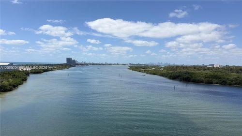 1102-300 Bayview Dr, Sunny Isles Beach, FL, 33160-4773 | Card Image