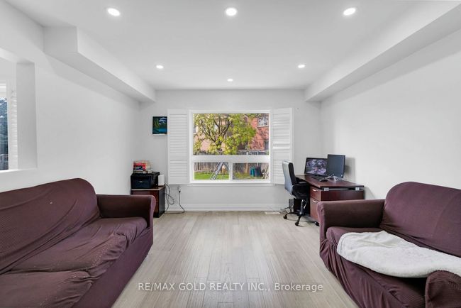66 Thunderbird Trail, House attached with 5 bedrooms, 4 bathrooms and 2 parking in Brampton ON | Image 13