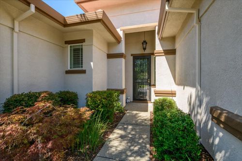 2112 Leighham Dr, Roseville, CA, 95747-9517 | Card Image