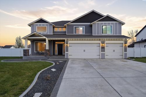 5714 Santa Fe Ln, Pasco, WA, 99301-7701 | Card Image