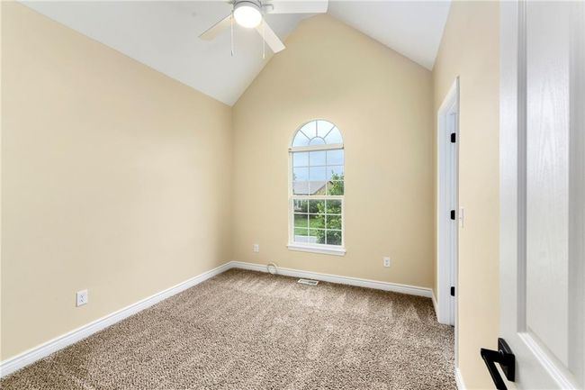 20105 S Crestone St, House other with 4 bedrooms, 3 bathrooms and null parking in Spring Hill KS | Image 12