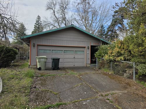 1885 Sw 216th Ave, Beaverton, OR, 97003-1671 | Card Image