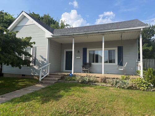 307 W 6th St, Metropolis, IL, 62960-1818 | Card Image