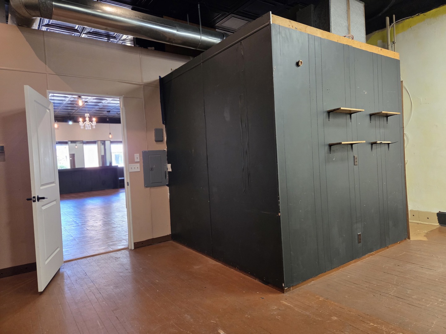 Commercial Lease in Clinton 5