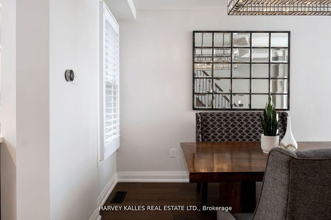 65 Tiverton Ave, House other with 3 bedrooms, 2 bathrooms and 2 parking in Toronto ON | Image 11