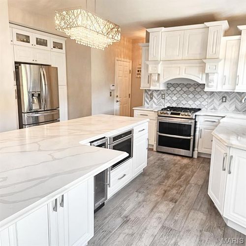2292 Fairway, High Ridge, MO, 63049-3539 | Card Image