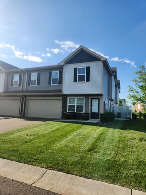 8730 Parkington Ave Ne, Otsego, MN, 55330-5122 | Card Image
