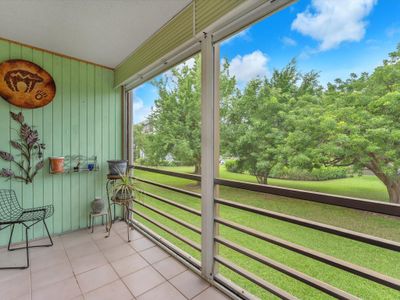 2D - 103 Royal Park Dr, Condo with 1 bedrooms, 1 bathrooms and null parking in Oakland Park FL | Image 3