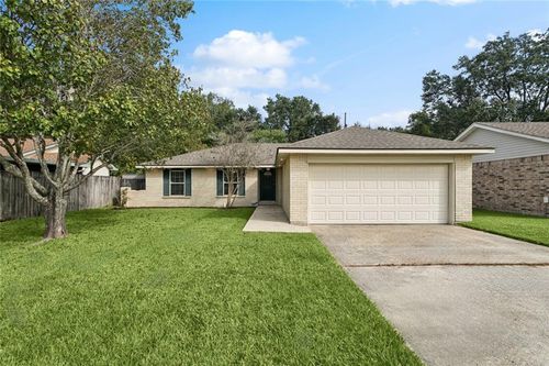 134 Foxbriar Ct, Slidell, LA, 70461-3423 | Card Image