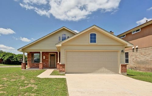 250 Western Dr, Kyle, TX, 78640-5355 | Card Image