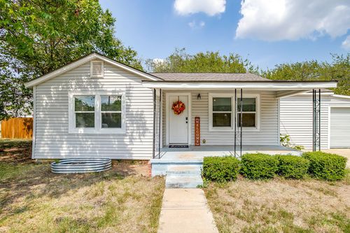 308 W 1st St, Weatherford, TX, 76086-2006 | Card Image
