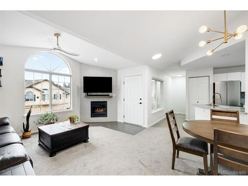 unit-1624-8747 E Dry Creek Rd, Englewood, CO, 80112-2790 | Card Image