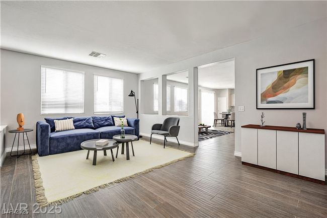 5575 Cresent Valley St, House other with 4 bedrooms, 2 bathrooms and null parking in Las Vegas NV | Image 5