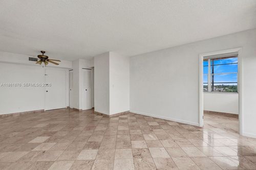 apt-716-2025 Ne 164th St, North Miami Beach, FL, 33162-4160 | Card Image
