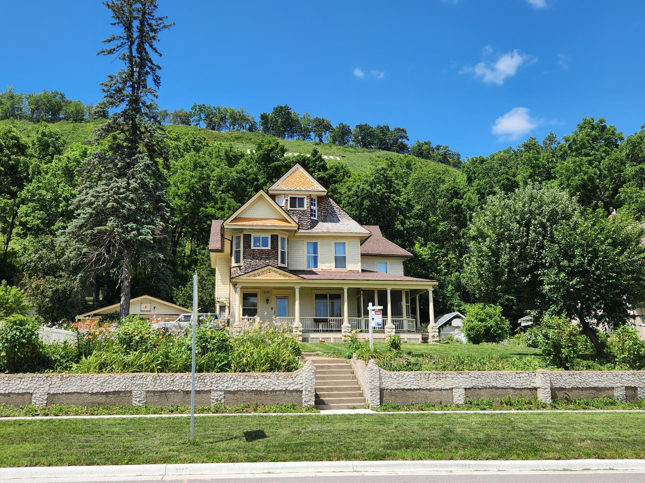 Stevens Ave, Rushford, MN 55971