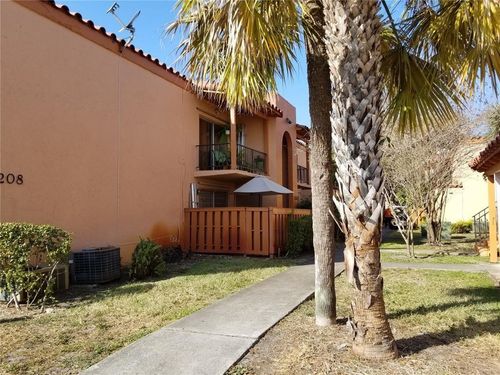 apt-i9-7208 Fairway Dr, Miami Lakes, FL, 33014-6913 | Card Image