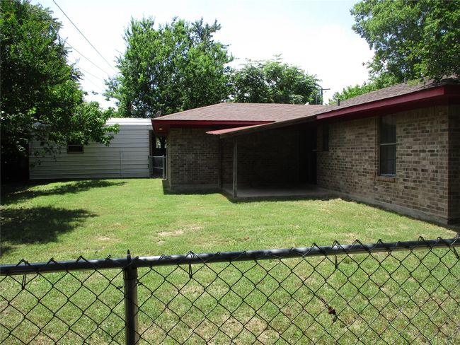View of yard | Image 6