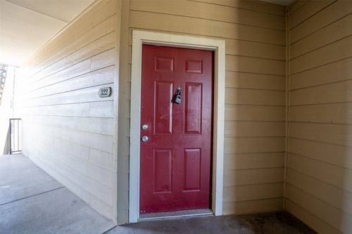 apt-322-2320 Gracy Farms Ln, Austin, TX, 78758-2304 | Card Image