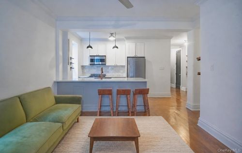 d21-42-22 Ketcham St, Elmhurst, NY, 11373-2380 | Card Image