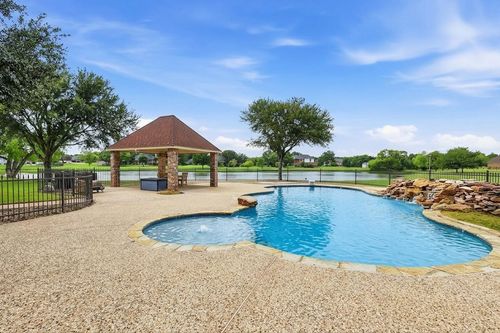 220 Meadow Lake Ct, Double Oak, TX, 75077-8496 | Card Image