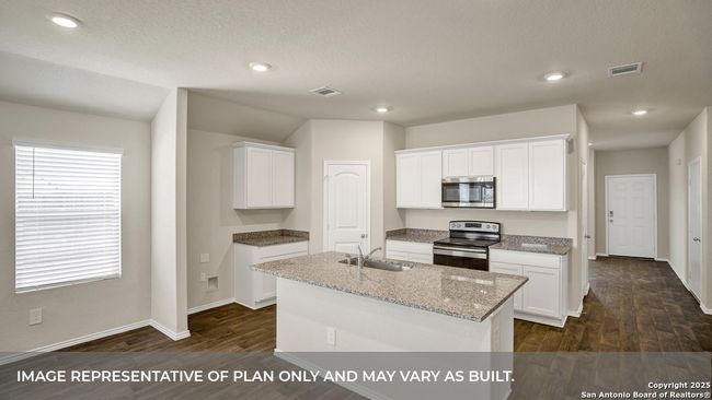 427 Hodges Street, House other with 4 bedrooms, 3 bathrooms and null parking in Maxwell TX | Image 6