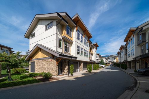 61-39548 Loggers Lane, Squamish, BC, V8B0V7 | Card Image