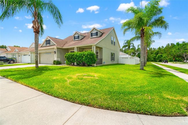17342 Lawn Orchid Loop, House other with 4 bedrooms, 3 bathrooms and null parking in LAND O LAKES FL | Image 4