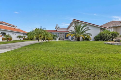 16 Tropicana Dr, PUNTA GORDA, FL, 33950-5049 | Card Image