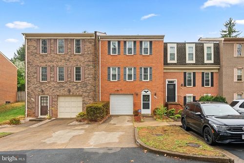 5844 Kara Pl, BURKE, VA, 22015-3331 | Card Image
