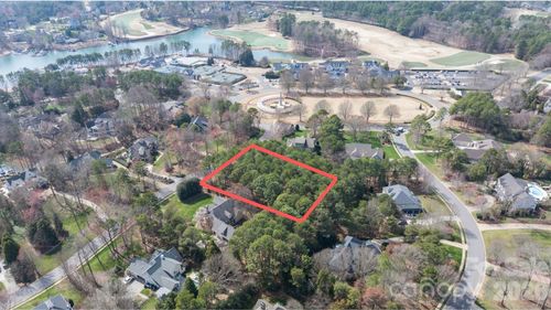 184 Vineyard Dr, Mooresville, NC, 28117-6001 | Card Image