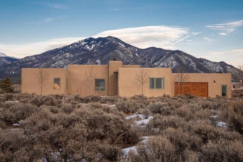 177 Upper Las Colonias Rd, El Prado, NM, 87529-7573 | Card Image