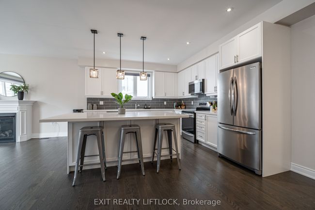 8 Station Dr, House other with 3 bedrooms, 3 bathrooms and 4 parking in Millbrook ON | Image 11