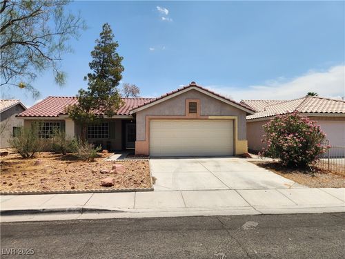 5320 Gosford St, North Las Vegas, NV, 89031-7935 | Card Image