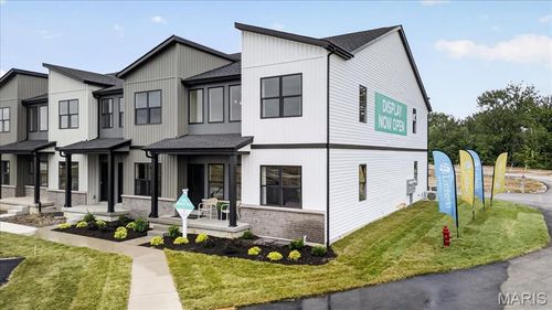 116 Castle Creek Ct, Cottleville, MO, 63366-3021 | Card Image