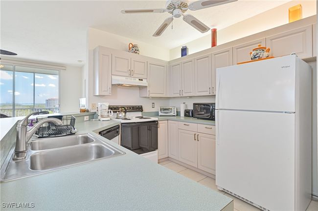 APT-401 - 22748 Island Pines Way, Condo with 2 bedrooms, 2 bathrooms and null parking in Fort Myers Beach FL | Image 15