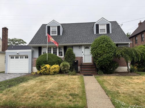 362 Piccadilly Dwns, Hempstead, NY, 11563 | Card Image