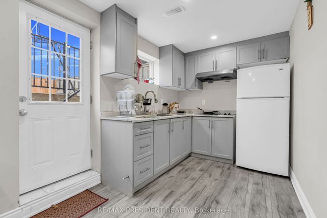 118 Charters Rd, House other with 5 bedrooms, 4 bathrooms and 2 parking in Brampton ON | Image 30