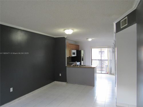 apt-308-5490 W 21st Ct, Hialeah, FL, 33016-7049 | Card Image