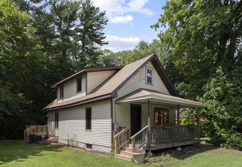 6 Sleepy Hollow Pentway, Gales Ferry, CT, 06335-1849 | Card Image