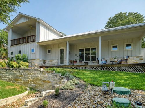 120 Konahuanui Ln, Bastrop, TX, 78602-7209 | Card Image