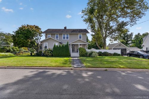 5 Franklin Ave, Glen Cove, NY, 11542-2888 | Card Image