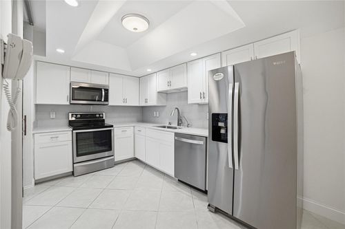 5022-6805 Willow Wood Dr, Boca Raton, FL, 33434-3536 | Card Image