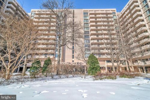 apt-104-4141 N Henderson Rd, ARLINGTON, VA, 22203-2400 | Card Image