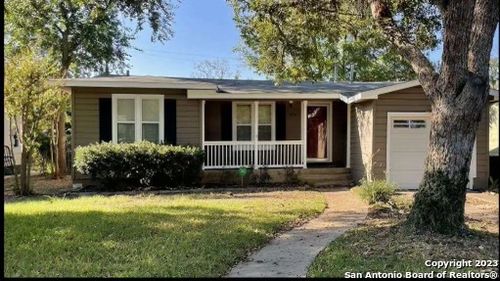 326 Sumner Dr, San Antonio, TX, 78209-4945 | Card Image