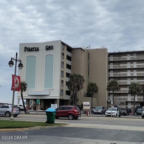 5170-3501 S Atlantic Ave, DAYTONA BEACH, FL, 32118-7640 | Card Image