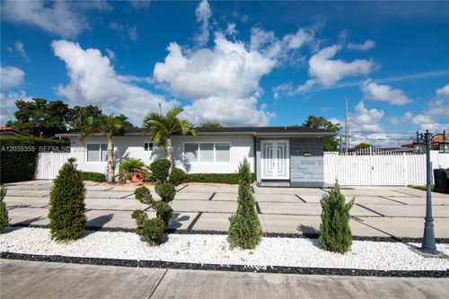3030 Sw 96th Ave, Miami, FL, 33165-3039 | Card Image