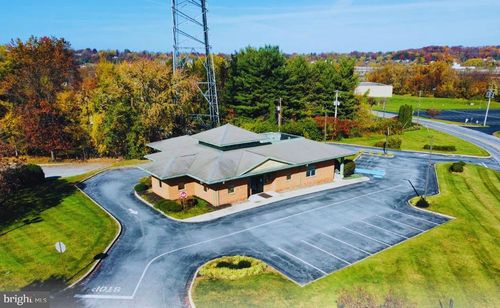 3060 Industry Dr, LANCASTER, PA, 17603-4024 | Card Image