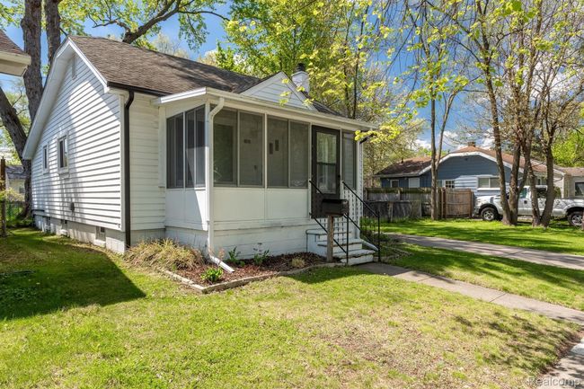 1904 Academy St, House other with 2 bedrooms, 2 bathrooms and null parking in Ferndale MI | Image 4